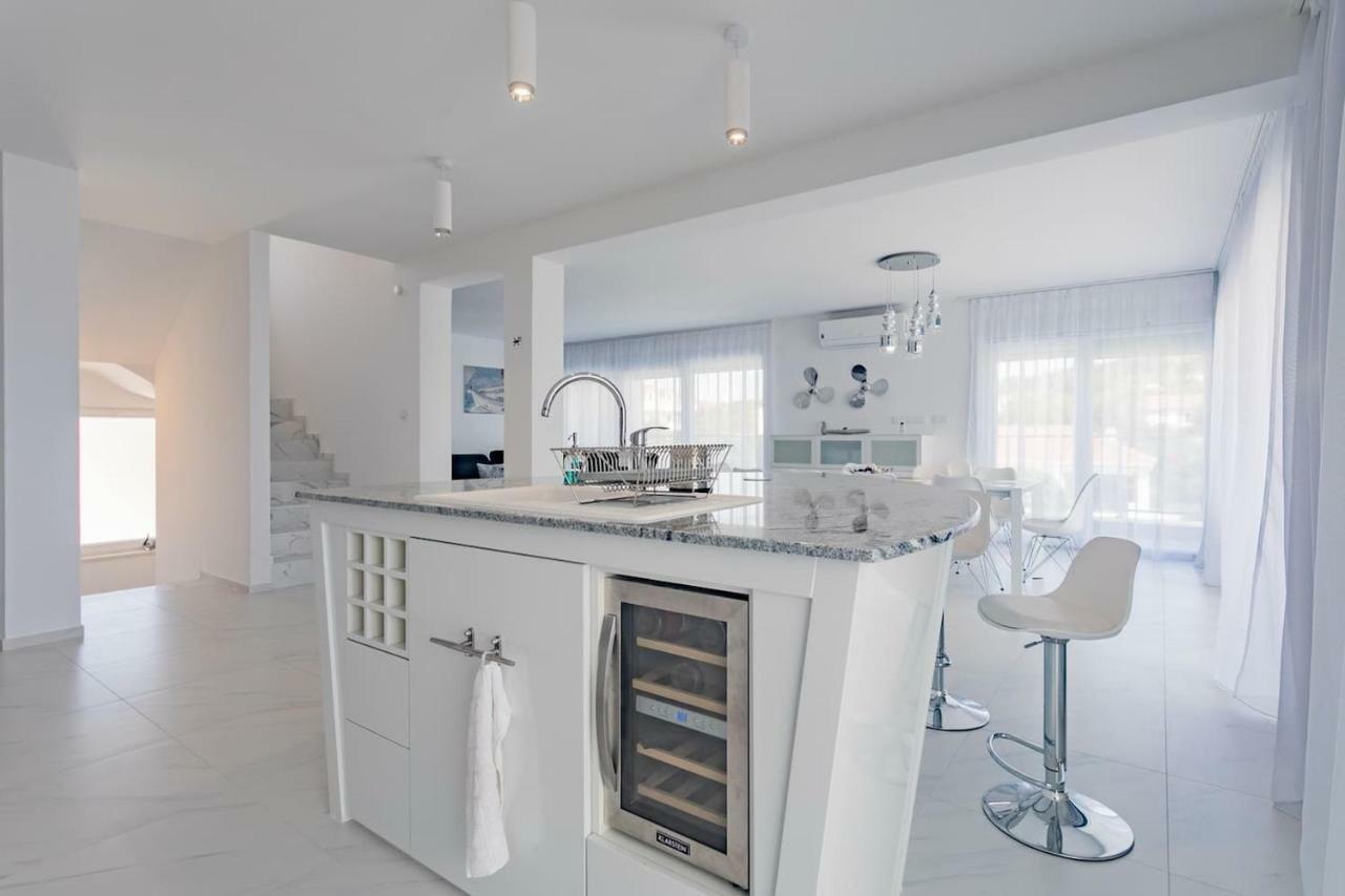 Villa Compass; Luxury Experience In Natural Bay. Ražanj Dış mekan fotoğraf